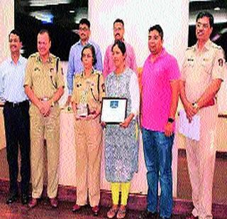 'Big Cop' for 'T' | ‘ति’च्यासाठी ‘बडी कॉप’