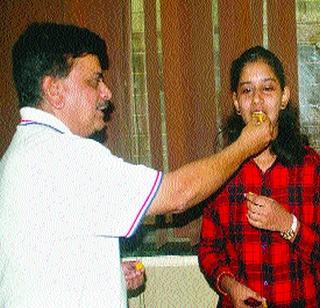 100% of devotion due to musical melody | संगीताच्या गोडीमुळे भक्तीला १०० टक्के 100% of devotion due to musical melody | संगीताच्या गोडीमुळे भक्तीला १०० टक्के