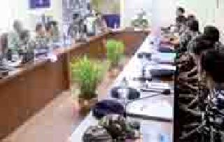 The CRPF Inspector General reviewed the security | सीआरपीएफच्या महानिरीक्षकांनी अहेरीत घेतला सुरक्षेचा आढावा The CRPF Inspector General reviewed the security | सीआरपीएफच्या महानिरीक्षकांनी अहेरीत घेतला सुरक्षेचा आढावा