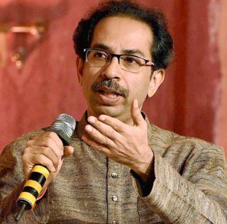 If the farmer is not free of debt, the earthquake in the state, the message of Uddhav Thackeray | शेतकरी कर्जमुक्त नाही झाला तर राज्यात भूकंप, उद्धव ठाकरेंचा इशारा
