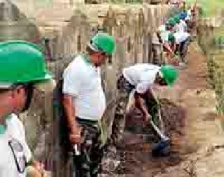 100 days for cleaning the forts | किल्ले सफाईला १०० दिवस