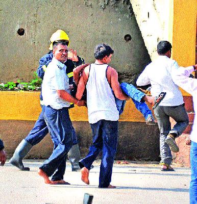 When Kazi Fortress collapses .. | काझी गढी कोसळते तेव्हा..