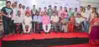 Hard, smart work is important | हार्ड नव्हे, स्मार्ट वर्क महत्त्वाचे