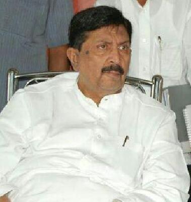 Young people should take the ideal of Ahilyadevi's ideas: Ramraje | अहिल्यादेवींच्या विचारांचा आदर्श तरुणांनी घ्यावा : रामराजे