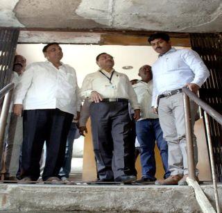Order of structural audit of Bhusaval Municipality building | भुसावळ नगरपालिकेच्या इमारतीचे स्ट्रक्चरल आॅडीट करण्याचे आदेश