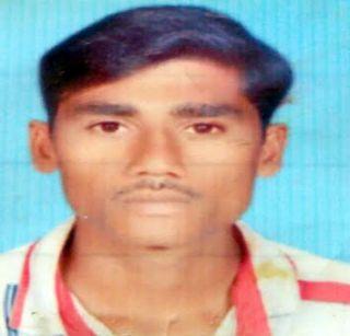 One suicide in Kharoda | खिरोदा येथे एकाची आत्महत्या One suicide in Kharoda | खिरोदा येथे एकाची आत्महत्या