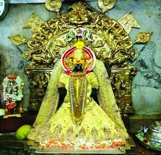 Remove Ambabai's Pooja in fifteen days | अंबाबाईच्या पुजाऱ्यांना पंधरा दिवसांत हटवा Remove Ambabai's Pooja in fifteen days | अंबाबाईच्या पुजाऱ्यांना पंधरा दिवसांत हटवा