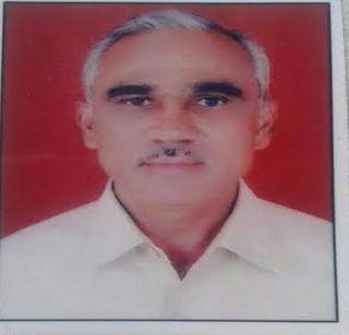 A retired headmaster commits suicide at school | सेवानिवृत्त मुख्याध्यापकाने केली शाळेतच आत्महत्या A retired headmaster commits suicide at school | सेवानिवृत्त मुख्याध्यापकाने केली शाळेतच आत्महत्या