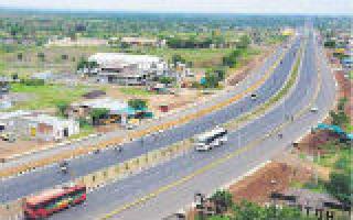 Central government approval for constructing four fencing bridge on Pune-Solapur National Highway | पुणे-सोलापूर राष्ट्रीय महामार्गावर चार पादचारी पूल बांधण्यासाठी केंद्र सरकारची मंजुरी Central government approval for constructing four fencing bridge on Pune-Solapur National Highway | पुणे-सोलापूर राष्ट्रीय महामार्गावर चार पादचारी पूल बांधण्यासाठी केंद्र सरकारची मंजुरी