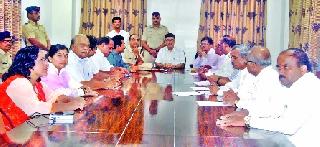 Thanekar's 'Ambabai Temple Ban' | ठाणेकरांना ‘अंबाबाई मंदिर बंदी’ Thanekar's 'Ambabai Temple Ban' | ठाणेकरांना ‘अंबाबाई मंदिर बंदी’