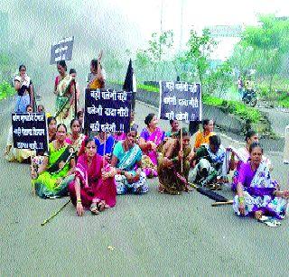 Four lakh compensation for Navalali | नेवाळीसाठी चार लाखांची भरपाई Four lakh compensation for Navalali | नेवाळीसाठी चार लाखांची भरपाई