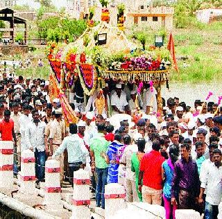 Nariasanan with majestic lavamya | वैभवी लवाजम्यासह माऊलींना नीरास्नान Nariasanan with majestic lavamya | वैभवी लवाजम्यासह माऊलींना नीरास्नान