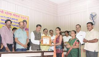 In Sindhudurg will be introducing Competitive Examination Guidance Centers soon: Kejkar | सिंधुदुर्गात लवकरच स्पर्धा परीक्षा मार्गदर्शन केंद्र सुरु करणार : केसरकर In Sindhudurg will be introducing Competitive Examination Guidance Centers soon: Kejkar | सिंधुदुर्गात लवकरच स्पर्धा परीक्षा मार्गदर्शन केंद्र सुरु करणार : केसरकर