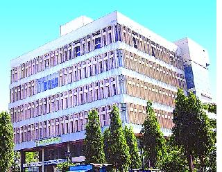 73 crore in district banks in district | राज्यातील जिल्हा बँकांना ७३ कोटींचा फटका 73 crore in district banks in district | राज्यातील जिल्हा बँकांना ७३ कोटींचा फटका