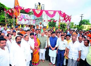 Rajarshini jiapatara expired from Samata rally | समता रॅलीतून उलगडला राजर्षींचा जीवनपट Rajarshini jiapatara expired from Samata rally | समता रॅलीतून उलगडला राजर्षींचा जीवनपट