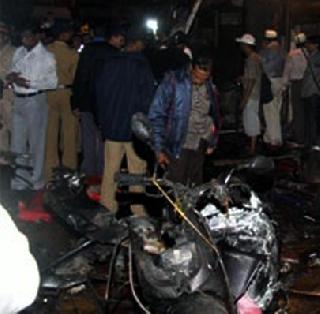 CBI demand for Dosha, Firoz's death sentence | ‘डोसा, फिरोजला फाशीचीच शिक्षा द्या’ सीबीआयची मागणी CBI demand for Dosha, Firoz's death sentence | ‘डोसा, फिरोजला फाशीचीच शिक्षा द्या’ सीबीआयची मागणी