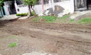 The public relations office of the MPs is problematic | खासदारांच्या जनसंपर्क कार्यालयाचा परिसर समस्याग्रस्त The public relations office of the MPs is problematic | खासदारांच्या जनसंपर्क कार्यालयाचा परिसर समस्याग्रस्त