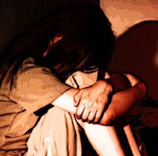 Rape of humanity in the middle of the country, blackmail by a silent girl | मध्य प्रदेशात माणुसकीला काळीमा, मूक मुलीवर नातेवाईकाकडून बलात्कार