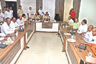 Temple Vaadas do not have Brahmin-Brahmin colors | मंदिर वादास ब्राह्मण-ब्राह्मणेतर रंग नको Temple Vaadas do not have Brahmin-Brahmin colors | मंदिर वादास ब्राह्मण-ब्राह्मणेतर रंग नको