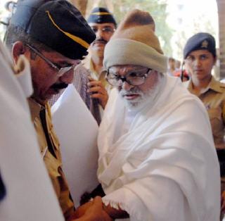 Leave me for presidential election, Chagan Bhujbal's request | राष्ट्रपती निवडणुकीसाठी मला सोडा, छगन भुजबळांची विनंती Leave me for presidential election, Chagan Bhujbal's request | राष्ट्रपती निवडणुकीसाठी मला सोडा, छगन भुजबळांची विनंती