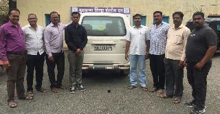 Stolen possession of police | चोरलेली तवेरा पोलिसांच्या ताब्यात Stolen possession of police | चोरलेली तवेरा पोलिसांच्या ताब्यात