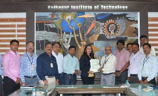 To get help from KIT professor and students for research | संशोधनासाठी ‘केआयटी’चे प्राध्यापक, विद्यार्थ्यांना मिळणार साहाय्य To get help from KIT professor and students for research | संशोधनासाठी ‘केआयटी’चे प्राध्यापक, विद्यार्थ्यांना मिळणार साहाय्य