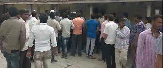 In Kopargaon, the accused was tortured and the accused was arrested | कोपरगावमध्ये मतीमंद तरुणीवर अत्याचार, आरोपी अटकेत In Kopargaon, the accused was tortured and the accused was arrested | कोपरगावमध्ये मतीमंद तरुणीवर अत्याचार, आरोपी अटकेत