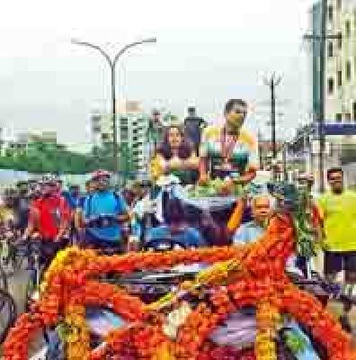 Vikramviar Amit has received the honorary title of OrangeCity | विक्रमवीर अमित यांना आॅरेंजसिटीचा मानाचा मुजरा