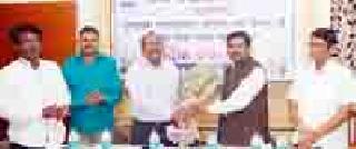 Strengthen the telecommunications services in the district | जिल्ह्यातील दूरसंचार सेवा बळकट करा