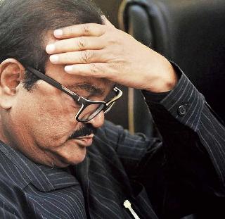 Bhujbal again boggles, heels on assets worth Rs. 300 crores | भुजबळांना पुन्हा दणका, 300 कोटींच्या संपत्तीवर टाच Bhujbal again boggles, heels on assets worth Rs. 300 crores | भुजबळांना पुन्हा दणका, 300 कोटींच्या संपत्तीवर टाच