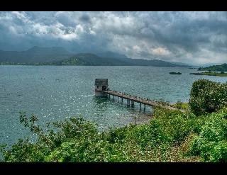 The state's water supply situation is alarming | राज्यातील जलसाठ्यांची स्थिती चिंताजनक