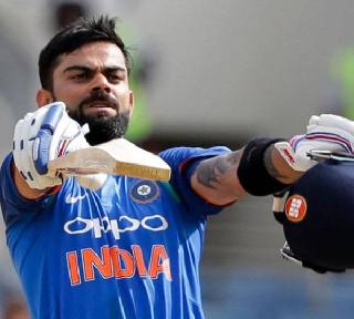 Sachin Tendulkar's record was broken by Virat Kohli | विराट कोहलीने मोडला मास्टर ब्लास्टर सचिन तेंडुलकरचा रेकॉर्ड Sachin Tendulkar's record was broken by Virat Kohli | विराट कोहलीने मोडला मास्टर ब्लास्टर सचिन तेंडुलकरचा रेकॉर्ड