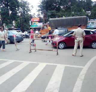 Road closes to Bhushi Dam | भुशी धरणाकडे जाणारा मार्ग बंद