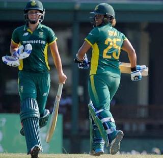 Women's World Cup - India's beating defeat from South Africa | महिला विश्वचषक - दक्षिण अफ्रिकेकडून भारताचा दणदणीत पराभव Women's World Cup - India's beating defeat from South Africa | महिला विश्वचषक - दक्षिण अफ्रिकेकडून भारताचा दणदणीत पराभव