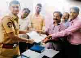 The demand for reinforcing the drivers of vehicles | वाहने सुसाट चालविणाऱ्यांना लगाम घालण्याची मागणी