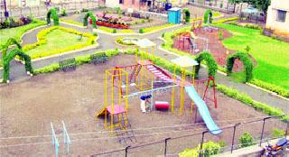 Action to remove the garden reservation | उद्यानाचे आरक्षण हटविण्यास हरकत Action to remove the garden reservation | उद्यानाचे आरक्षण हटविण्यास हरकत