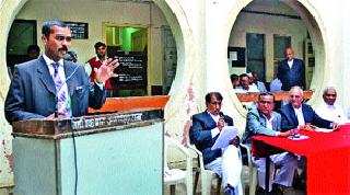 Bar Association election: Candidates on one platform | बार असोसिएशन निवडणूक : उमेदवार एका व्यासपीठावर Bar Association election: Candidates on one platform | बार असोसिएशन निवडणूक : उमेदवार एका व्यासपीठावर