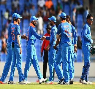 Six people will be interviewed for Team India's head coach | टीम इंडियाच्या मुख्य प्रशिक्षकपदासाठी सहा जणांची होणार मुलाखत Six people will be interviewed for Team India's head coach | टीम इंडियाच्या मुख्य प्रशिक्षकपदासाठी सहा जणांची होणार मुलाखत