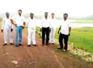 Stop sharing the water from the Paktigudham dam to the Ambuja cement company | पाकडीगुड्डम धरणाचे पाणी अंबुजा सिमेंट कंपनीला देणे बंद करा Stop sharing the water from the Paktigudham dam to the Ambuja cement company | पाकडीगुड्डम धरणाचे पाणी अंबुजा सिमेंट कंपनीला देणे बंद करा