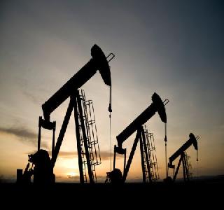 India will buy oil from the US | अमेरिकेकडून तेल खरेदी करणार भारत