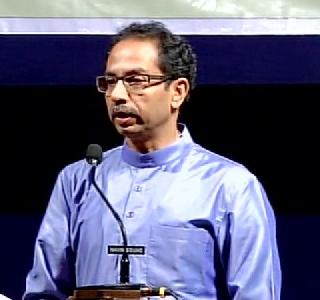If the beef is near, then no one would have read the terrorist - Uddhav Thackeray | गोमांस जवळ असते तर एकही दहशतवादी वाचला नसता - उद्धव ठाकरे If the beef is near, then no one would have read the terrorist - Uddhav Thackeray | गोमांस जवळ असते तर एकही दहशतवादी वाचला नसता - उद्धव ठाकरे