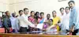 Take mine mine | खाणीची सुनावणी कोरचीत घ्या Take mine mine | खाणीची सुनावणी कोरचीत घ्या