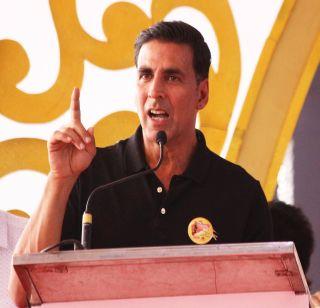 Akshay Kumar expressed his anger over Amarnath yatra attack | अमरनाथ यात्रा हल्ल्याबाबत अक्षय कुमारनं व्यक्त केला संताप Akshay Kumar expressed his anger over Amarnath yatra attack | अमरनाथ यात्रा हल्ल्याबाबत अक्षय कुमारनं व्यक्त केला संताप