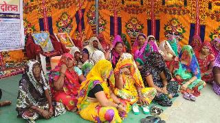 Cleaning Worker's Movement | सफाई कामगाराचे धरणे आंदोलन Cleaning Worker's Movement | सफाई कामगाराचे धरणे आंदोलन