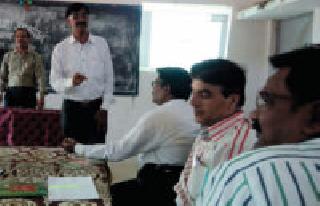 Secondary Teacher Training | माध्यमिक शिक्षकांचे प्रशिक्षण Secondary Teacher Training | माध्यमिक शिक्षकांचे प्रशिक्षण