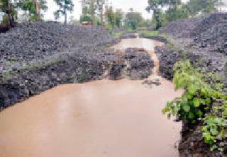 Model for the water conservation firm | जलसंधारणासाठी काकडधरा ठरले मॉडेल Model for the water conservation firm | जलसंधारणासाठी काकडधरा ठरले मॉडेल