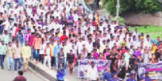 Woman power collected in Solapur to pay homage to Nirbhaya | निर्भयाला श्रध्दांजली वाहण्यासाठी सोलापूरात नारी शक्ती एकवटली Woman power collected in Solapur to pay homage to Nirbhaya | निर्भयाला श्रध्दांजली वाहण्यासाठी सोलापूरात नारी शक्ती एकवटली