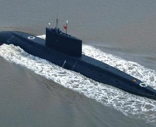 Two Chinese submarines bought from this Sheja of China from China | भारताच्या या शेजा-याने चीनकडून विकत घेतल्या दोन पाणबुडया Two Chinese submarines bought from this Sheja of China from China | भारताच्या या शेजा-याने चीनकडून विकत घेतल्या दोन पाणबुडया