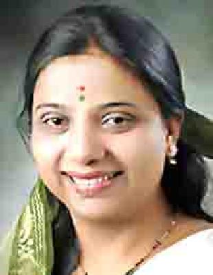 Teachers should take initiative for an addictive society | व्यसनमुक्त समाजासाठी शिक्षकांनी पुढाकार घ्यावा Teachers should take initiative for an addictive society | व्यसनमुक्त समाजासाठी शिक्षकांनी पुढाकार घ्यावा