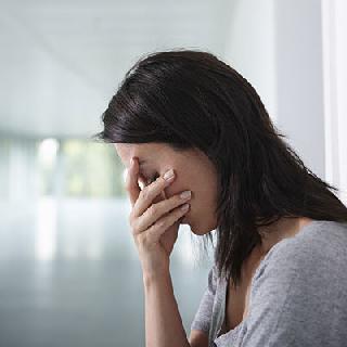 Is your partner 'Depressed'? How would you deal with it? | तुमचा जोडीदार ‘डिप्रेस्ट’ आहे? मग तुम्ही त्याच्याशी कसं वागाल? Is your partner 'Depressed'? How would you deal with it? | तुमचा जोडीदार ‘डिप्रेस्ट’ आहे? मग तुम्ही त्याच्याशी कसं वागाल?